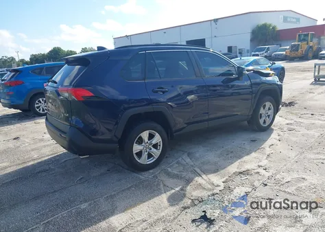 2021 Toyota Rav4 Xle from USA, damaged, VIN 2T3W1RFV3MW134680